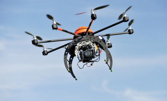 Dron do fotografii nieruchomości, dla branży deweloperskiej
